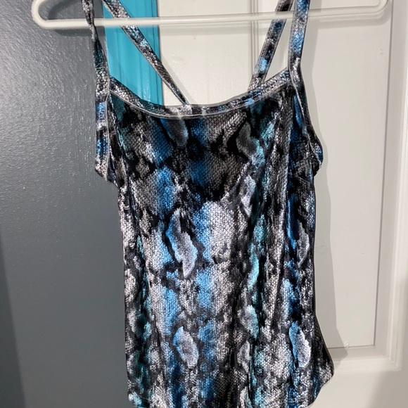 Clothes - Picture 10 of 10